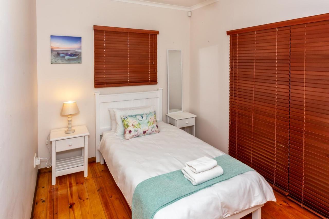 Whale Sea Cottage Gansbaai Exterior photo